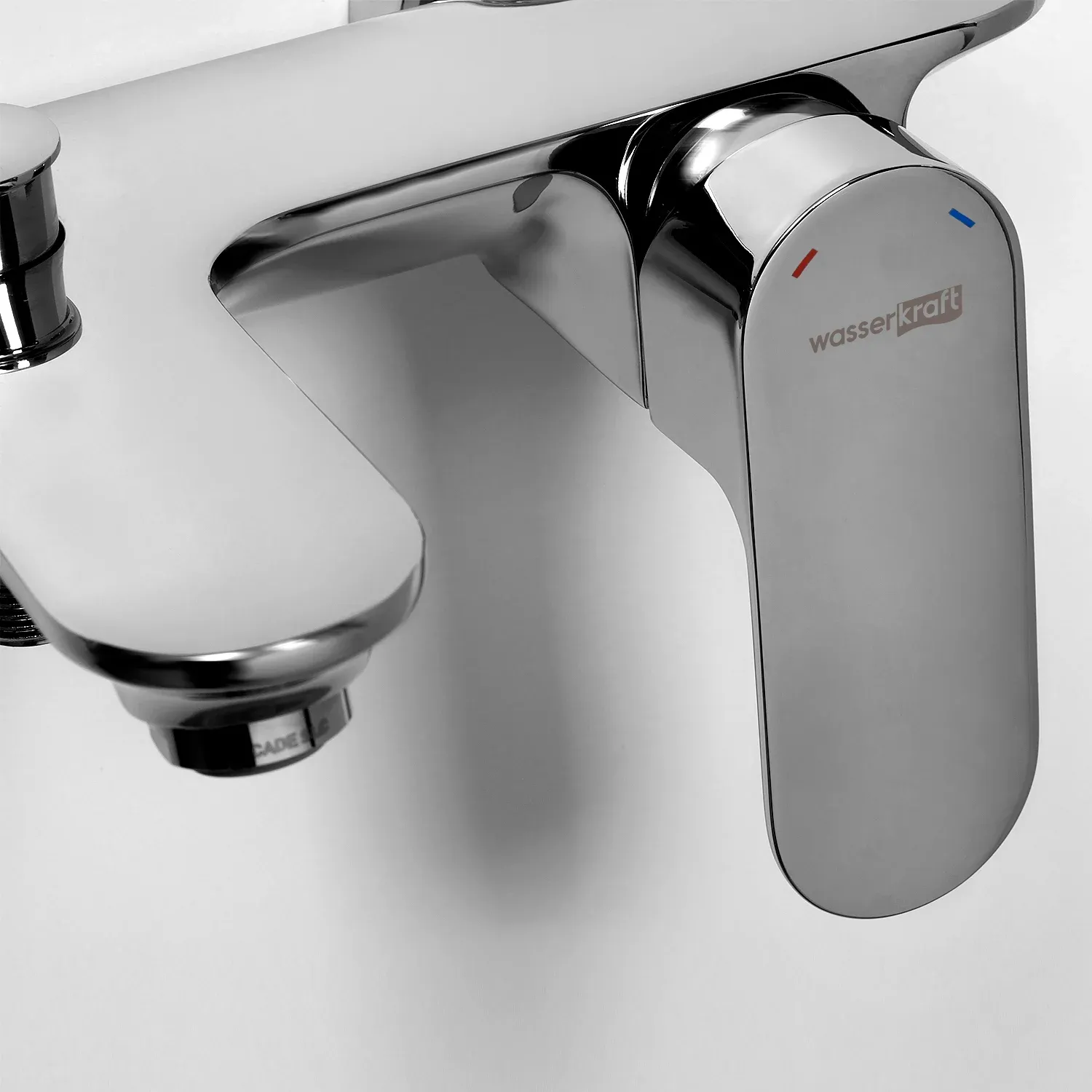 Смеситель для ванны с коротким изливом Dinkel 5801
