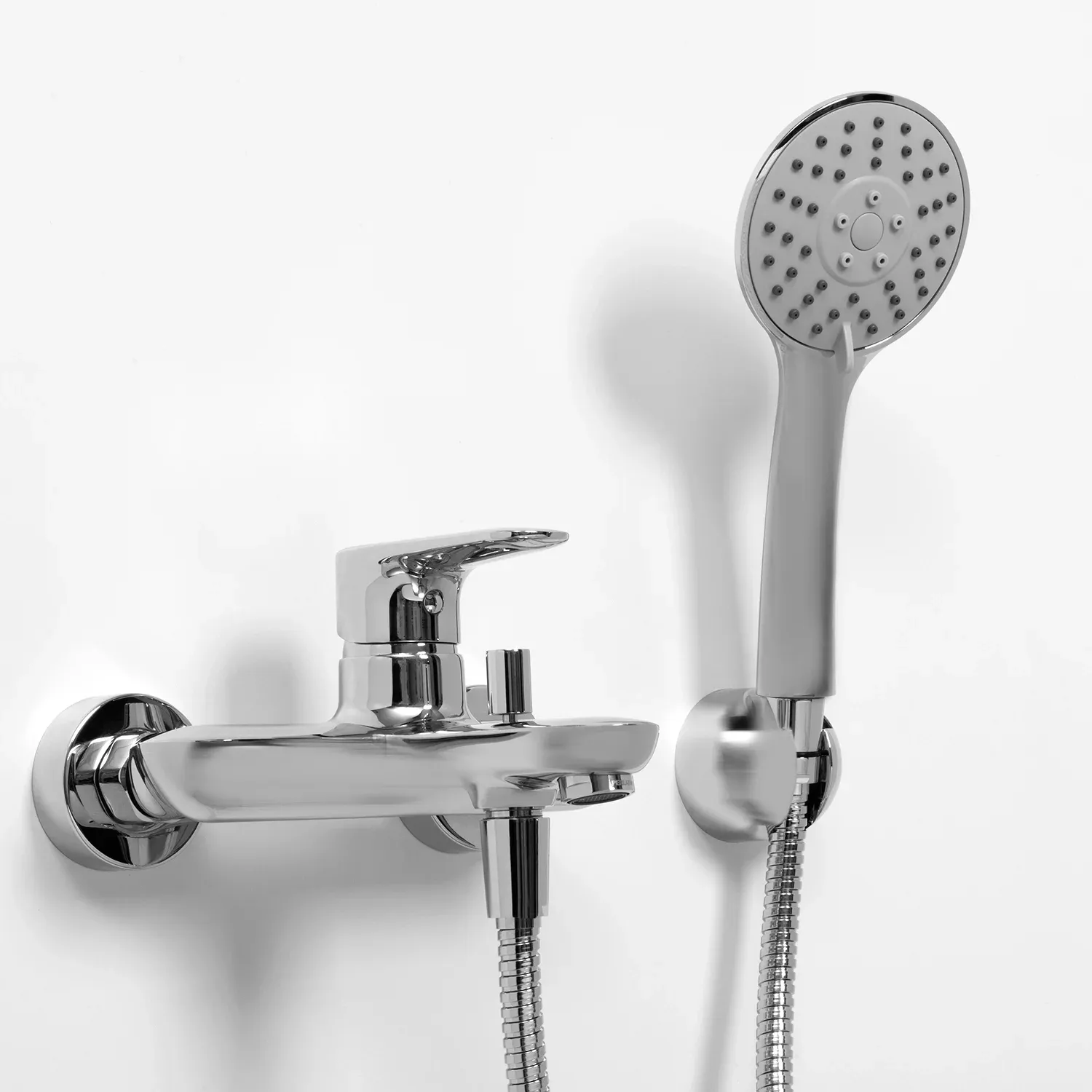 Смеситель для ванны с коротким изливом Vils 5601