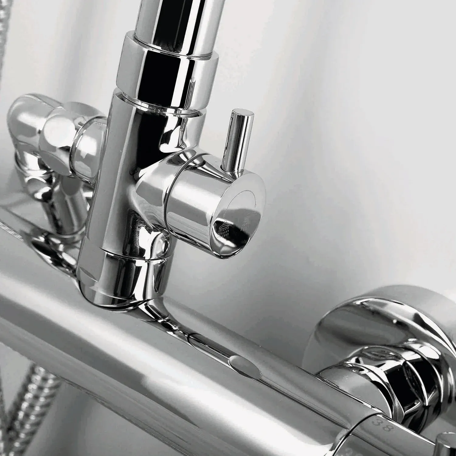 A13302 Thermo Душевая система с термостатическим смесителем