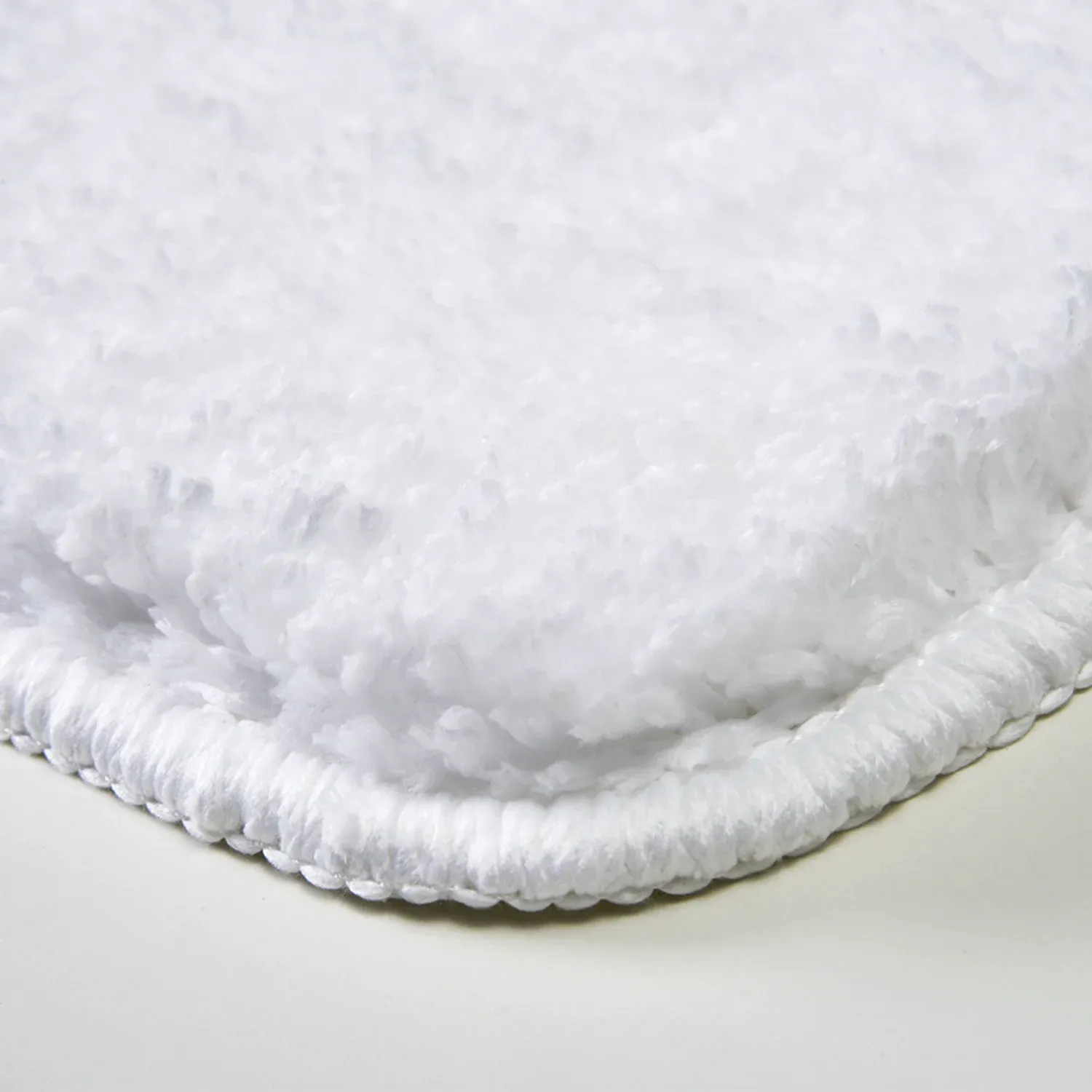 Коврик для ванной комнаты Lopau BM-6018 White