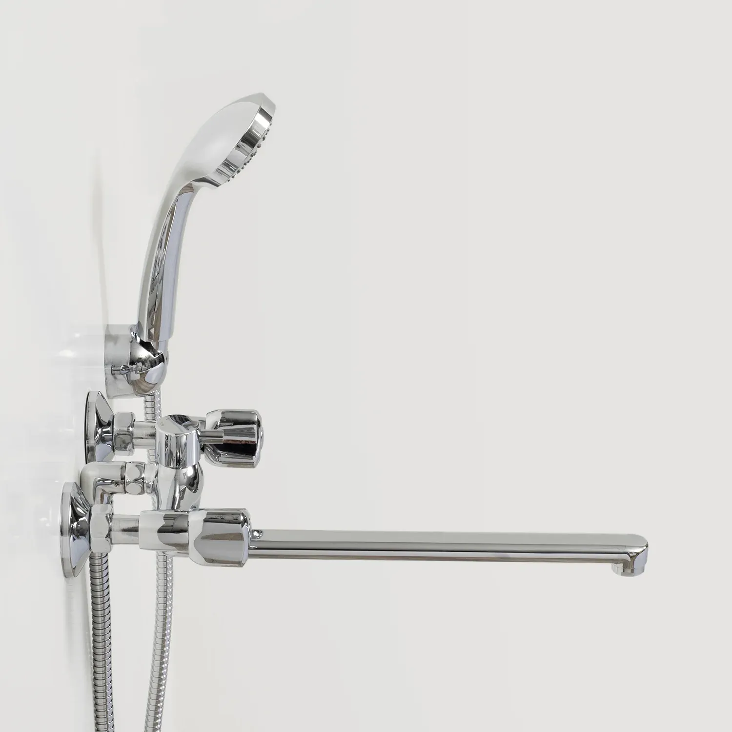 Смеситель для ванны с длинным изливом Amper 2902L