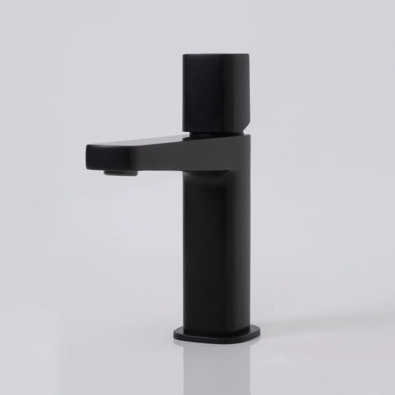 Смеситель для раковины Nuthe 9103