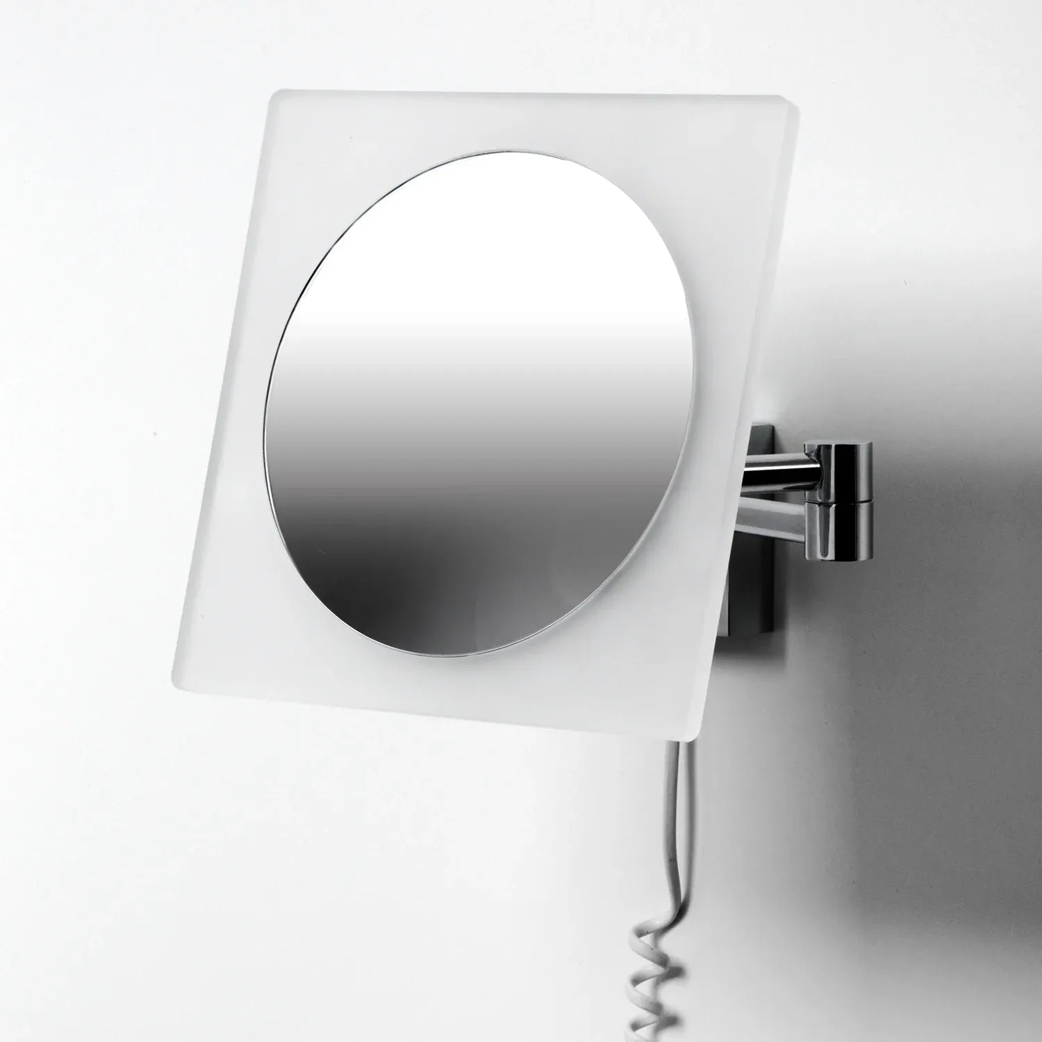 Зеркало с LED-подсветкой, 3-х кратным увеличением K-1008