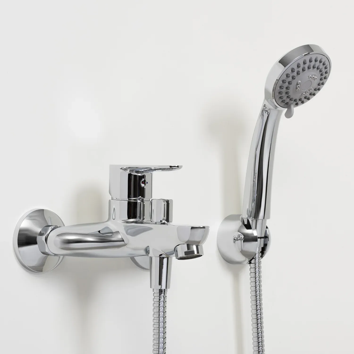 Смеситель для ванны с коротким изливом Leine 3501